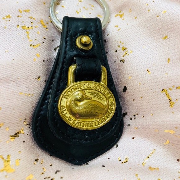 Dooney & Bourke Accessories - VTG Dooney & Bourke key chain leather and brass